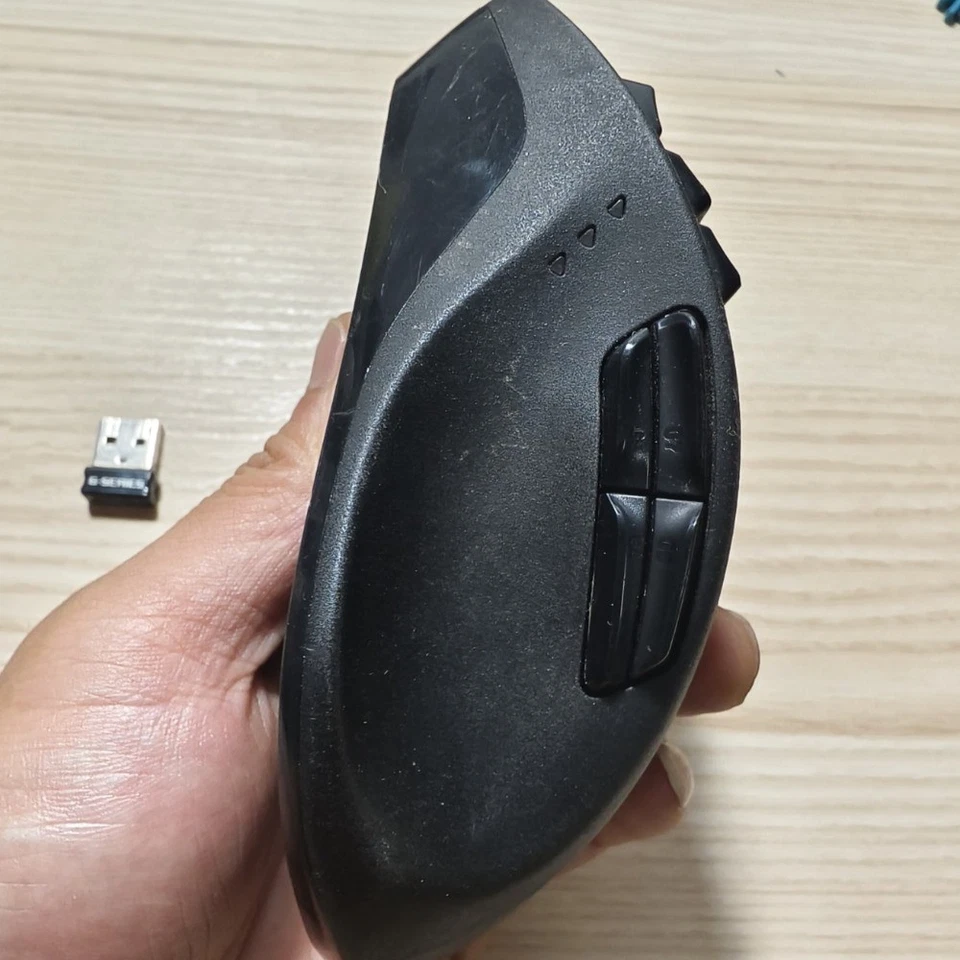 Logitech Logicool G700S Rechargeable 13 Button Gaming Mouse Wireless Working - Image 2 of 4