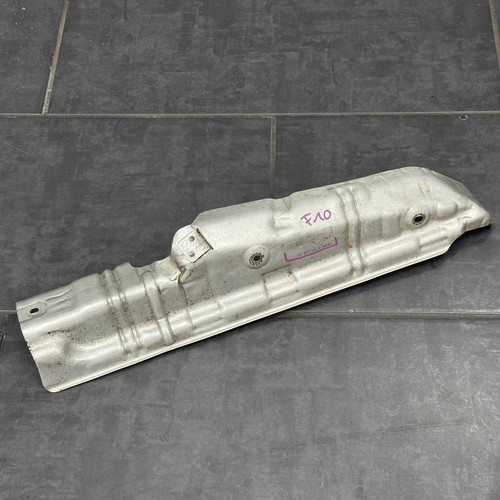 Hitzeschild 8511809 BMW F10 F11 530d Abschirmung Abgaskrümmer F30 F01 F25 F15
