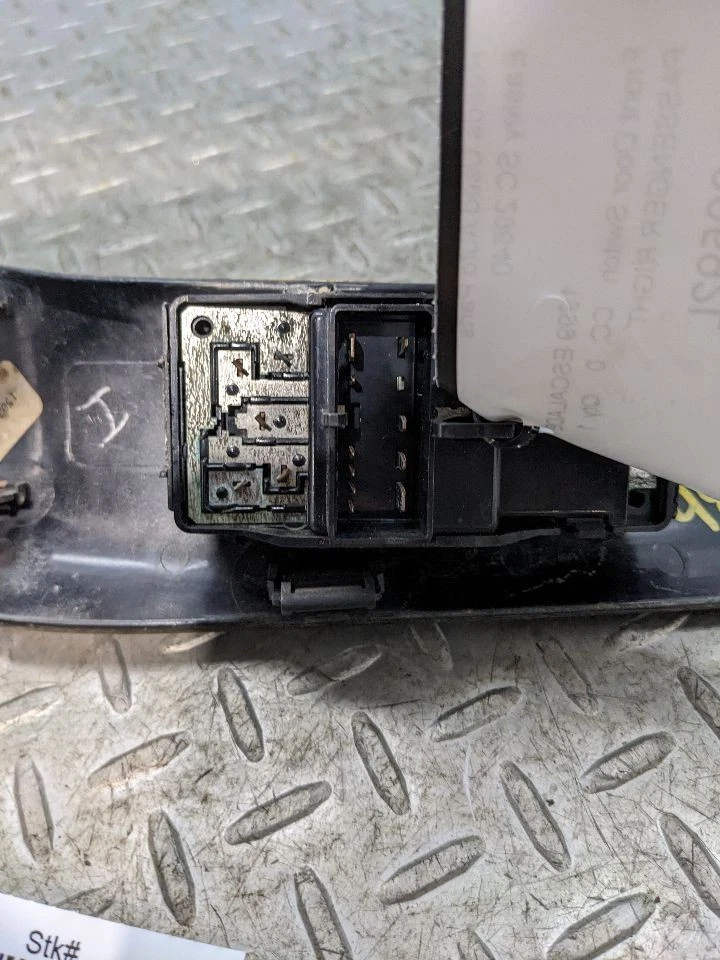 司机前门开关发球杆 Master 适合 99-05 BLAZER S10/JIMMY S15 1161332 — 第 2/4 张图片