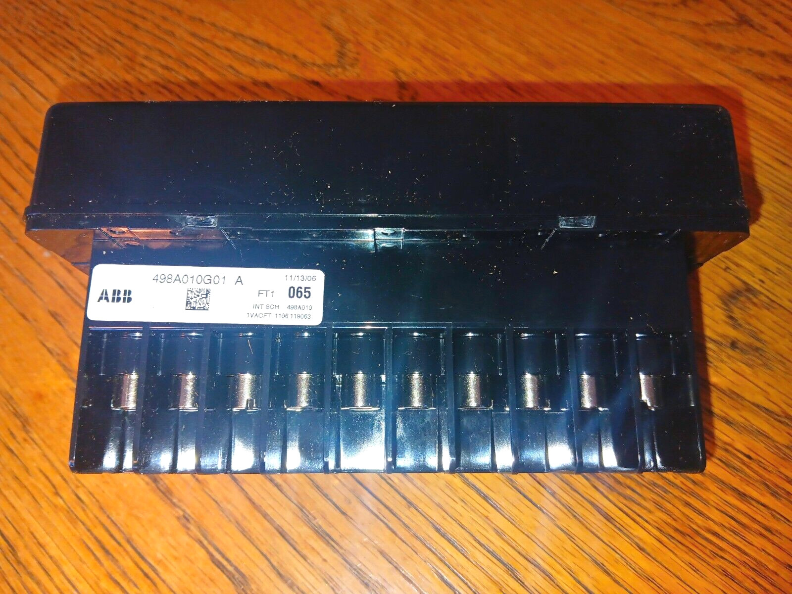 New ABB 498A010G01A Terminal Strip W/ Manual Disconnects