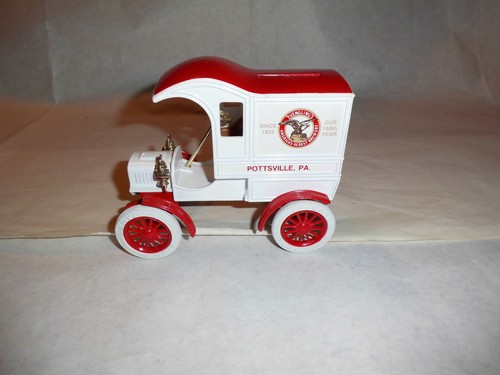 ERTL #9176 "Yuengling Beer Pottsville, PA" 1905 Ford Delivery 1/25 Scale NOS MIB - Picture 3 of 9