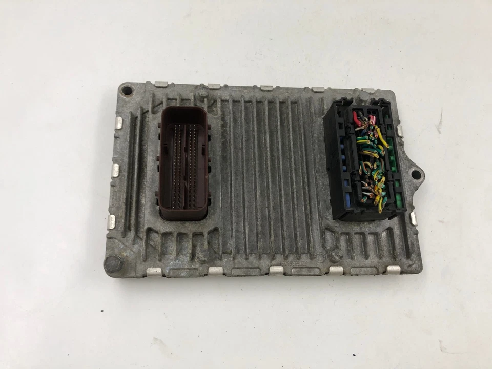 Unidad de módulo de control del motor Chrysler 200 2011 ECU ECM OEM C02B16062 Foto 4 de 4