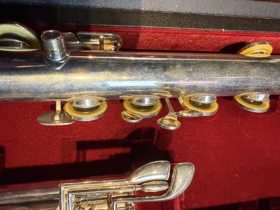 Jupiter JBF1000 Key of C Silver Plated Bass Flute With Case - Image 3 of 4