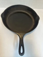 Vintage Unmarked Cast-Iron Skillet #9 w/Heat Ring Gate Wagner ? Griswold?