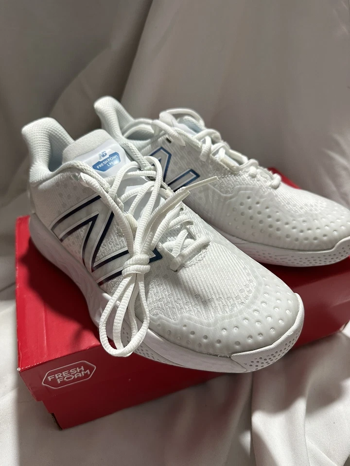 Zapato de tenis para mujer New Balance espuma fresca WCHLAVL2 ancho D (ancho) Foto 3 de 4