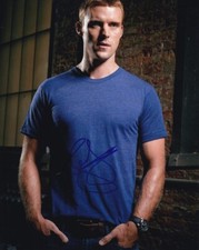 JESSE SPENCER signed Autogramm 20x25cm CHICAGO FIRE PD MD in Person autograph