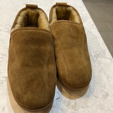 Lamo Men's Brown Suede Fur Lined Slippers Shoes - Size 10