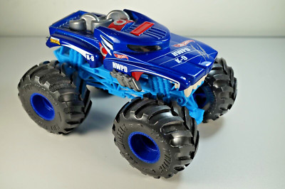 Hot Wheels Monster Truck Jam 1:24 Large Hotweiler Dog HWPD K-9 2019 Diecast