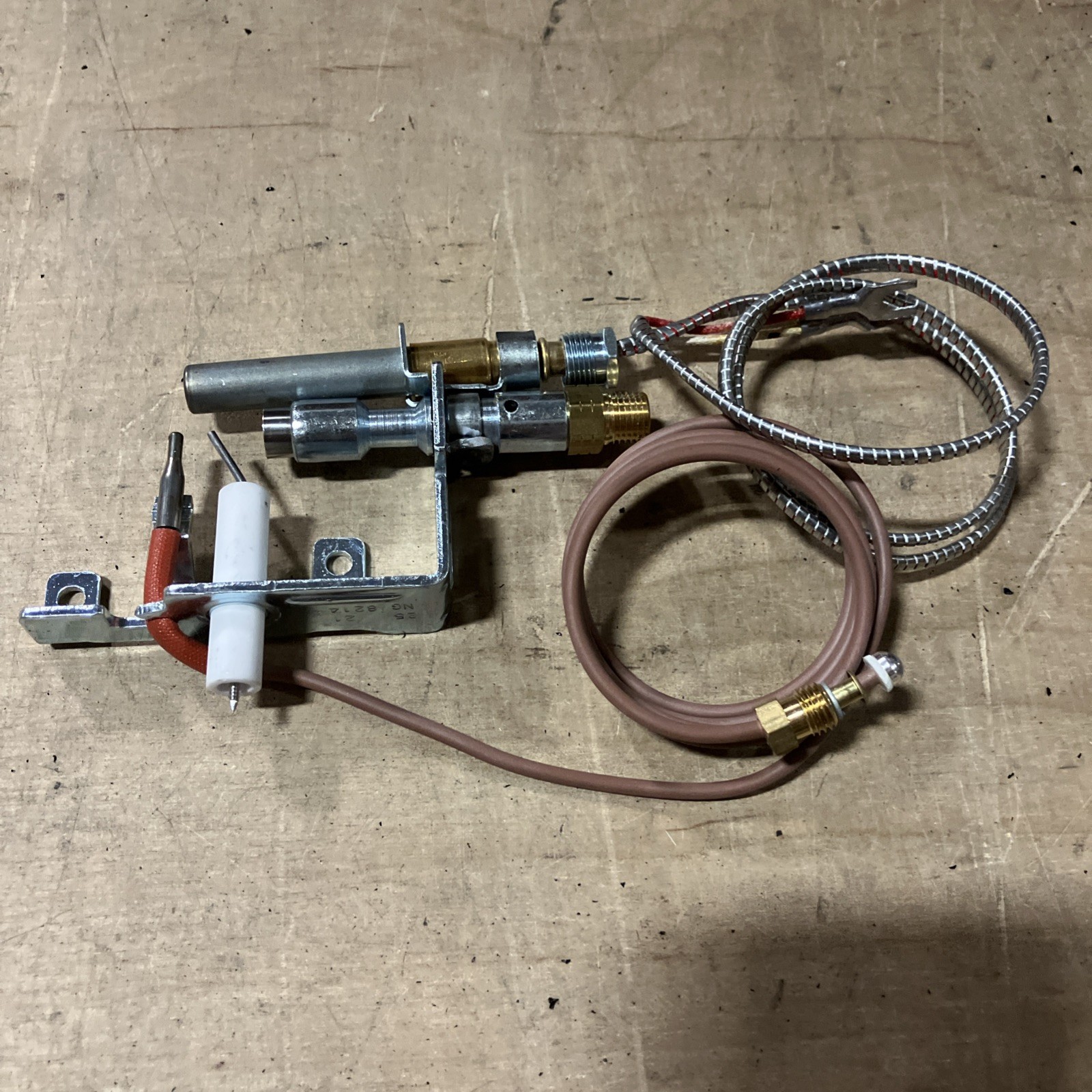 NG8218 OEM CSA Certified Natural Gas Pilot Assembly For Vent Free Fireplaces