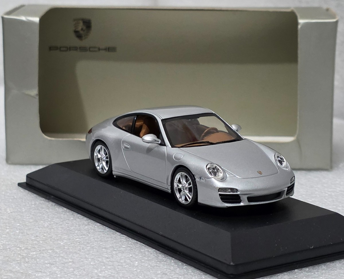Porsche 911 (997.2) Carrera 2009 Artic Silver 1:43 Minichamps WAP