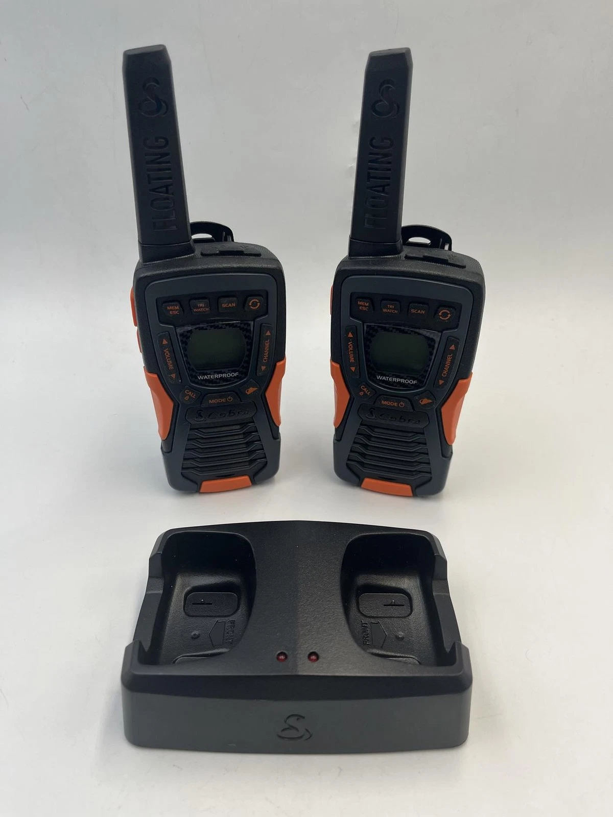 Cobra ACXT1035R Walkie Talkies