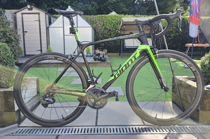 Giant TCR ADVANCED SL Road Bike (Super Light)