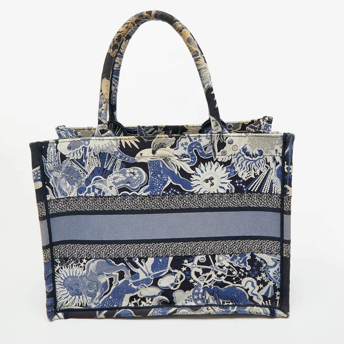 Dǐor ネイビー トートバッグ Dior Navy Blue Embroidered Canvas Zodiac Fantastico Book Tote | eBay