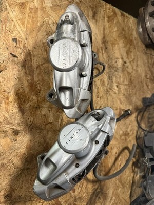 2008-2019 INFINITI G37 M37 M56 Q50 Q60 Q70 FX37 FX50 AKEBONO REAR BRAKE CALIPERS