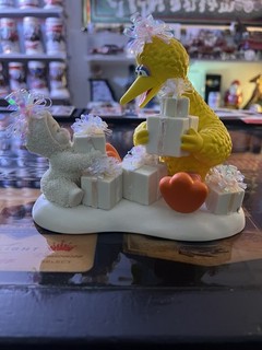 Department 56 We Are Wrapped and Ready to Go 2006 Big Bird Snowbabies NO BOX