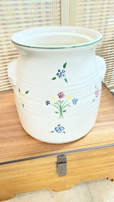 Vintage Pfaltzgraff Vickie Hanson canister, hand-painted floral, large, no lid