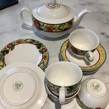 ROYAL DOULTON EVERYDAY AUGUSTINE  Tea Set For 4 Includes Tea Pot And Side Plates