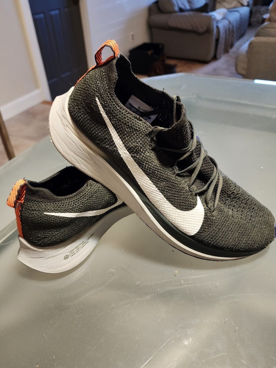 harga nike zoom fly flyknit