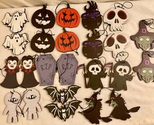 Wooden Halloween Ornaments New 24 Piece Set