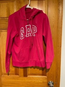 gap hot pink sweatshirt