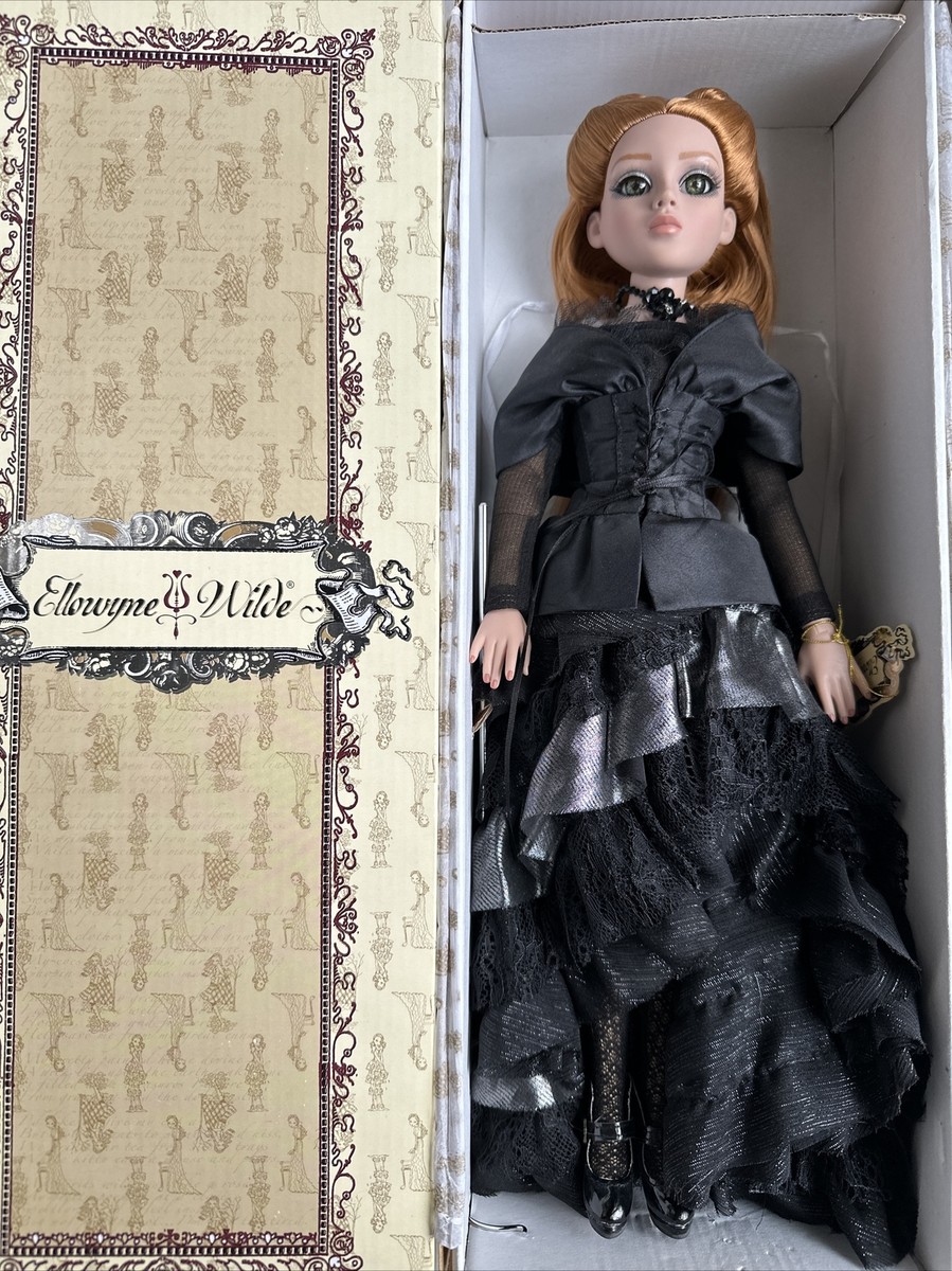 TONNER 2007 ELLOWYNE WILDE A DARK & STORMY NIGHT AMBER 16” FASHION