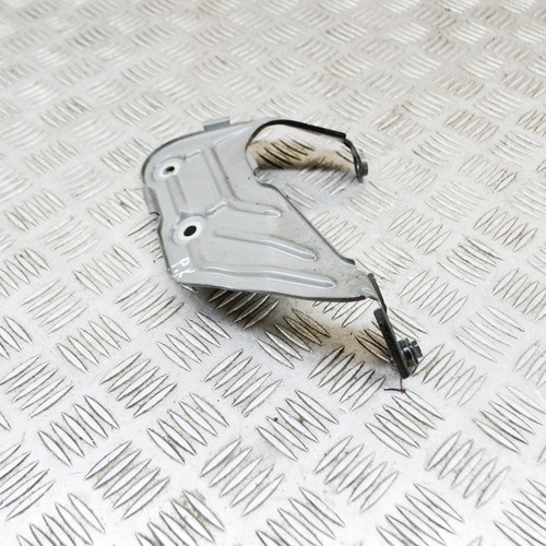 BMW X3 G01 Kotflügelhalter vorne links 7424677 3.00 Diesel 195kw 2017