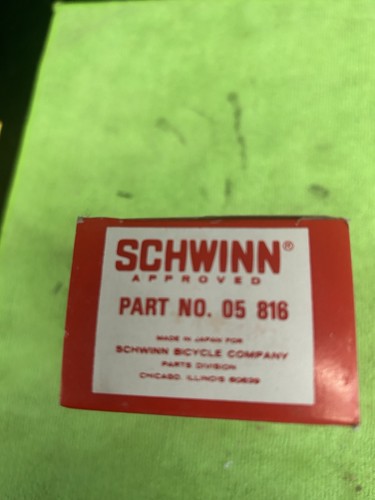 NOS VINTAGE 1969 SCHWINN BIKE RIDER SAFETY LIGHT 05 816 IN ORIGINAL BOX - Picture 3 of 5
