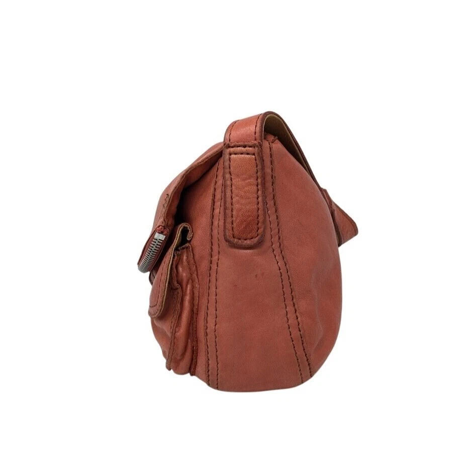 Bolso Hobo Lucky Brand Stash Cuero Rojo Marrón Envejecido Solapa Bolsillo Boho Foto 4 de 4