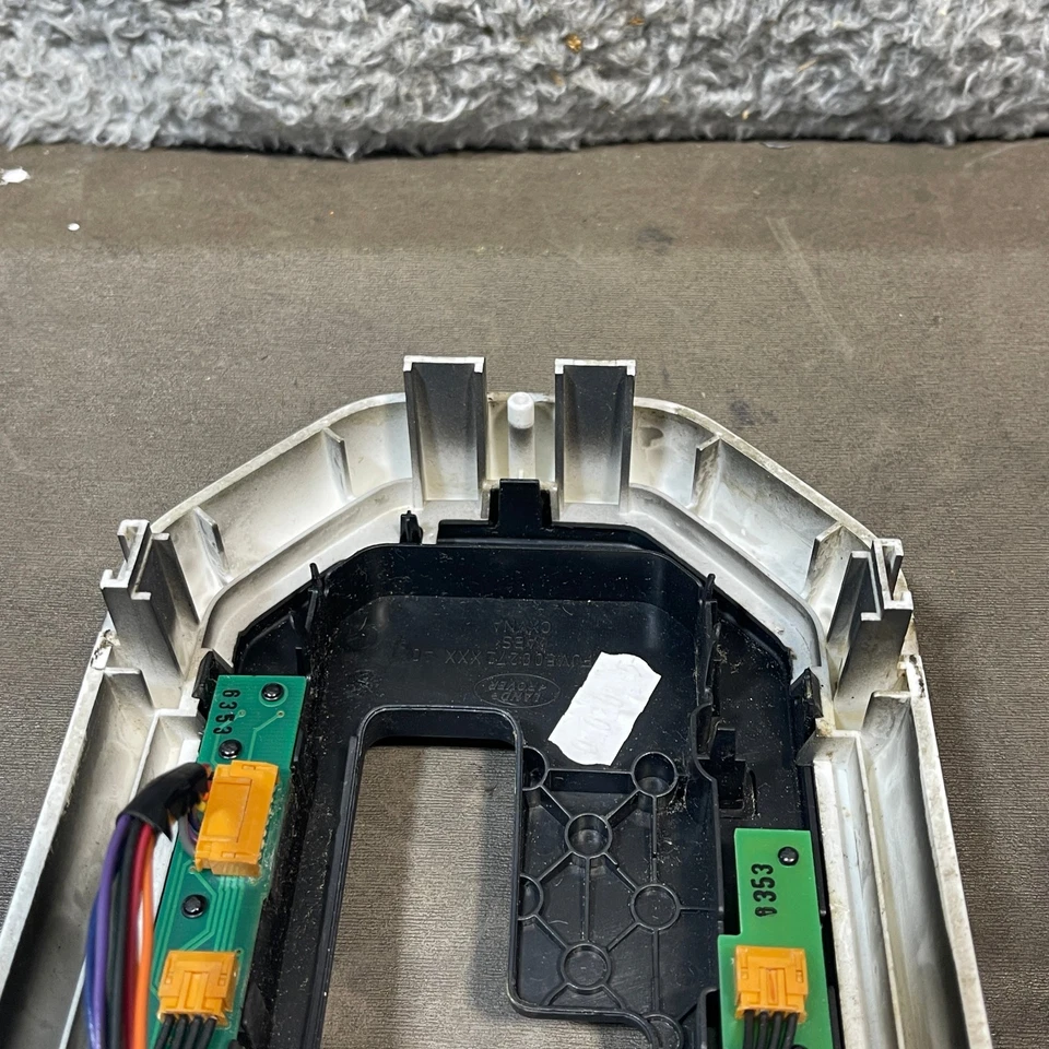 05-09 Land Rover LR3 palanca de cambios selector de cambios bisel de ajuste FJV500272XXX OEM Foto 4 de 4