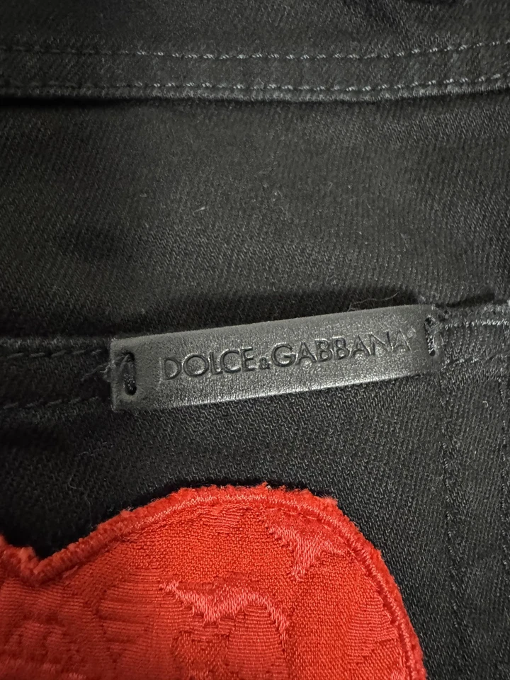 Pantalones de mezclilla Dolce & Gabbana para hombre 48 negros rojos corazones bordados hechos en Italia Foto 2 de 4