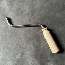 AS NEW SMALL IMPERIA KSSP-A01 HAND CRANK FOR IMPERIA SP150 PASTA MACHINE PART