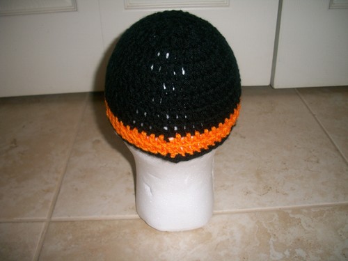 Adult Handmade Crochet Skull Cap Kufi Beanie Hat BLACK and ORANGE Harley Bikers - Picture 3 of 4