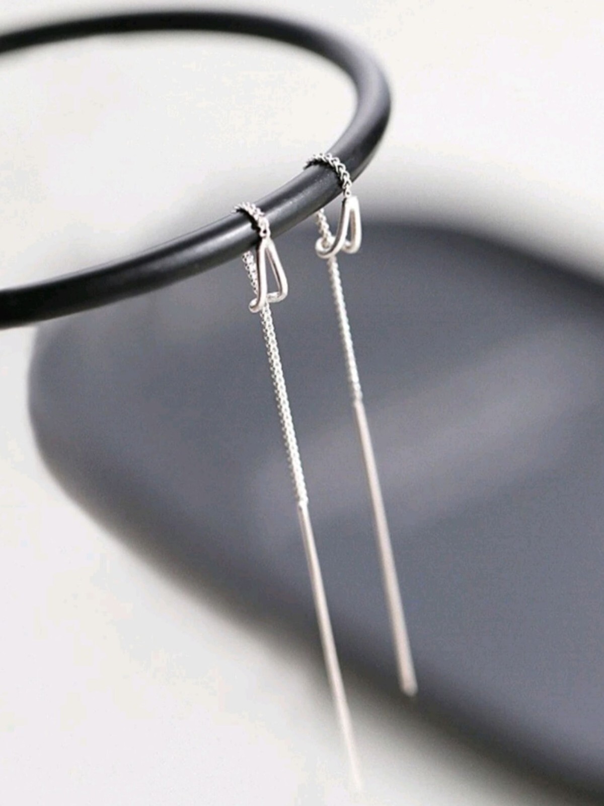 14k White Gold Threader Earrings