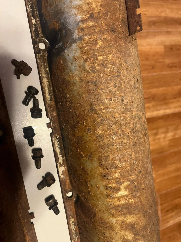 1961 Ford Thunderbird OEM Script Valve Covers - Image 3 of 4