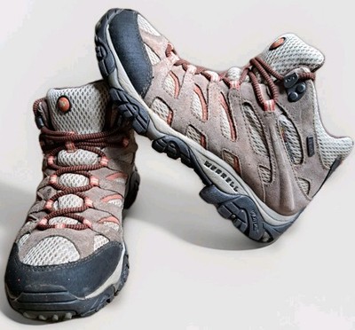 Merrell Moab Waterproof Hiking Boots Women's Size 7.5 Vibram Soles