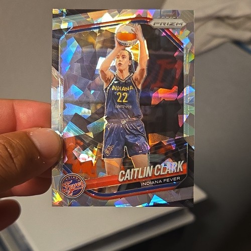 Panini Prizm WNBA 2025 Caitlin Clark Rookie Prizm cracked ice #22 Indiana Fever