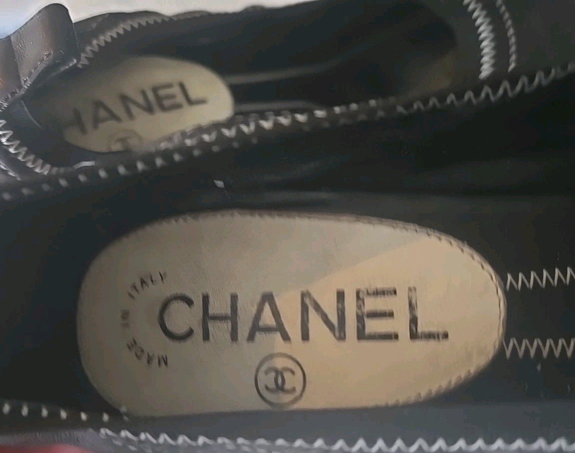 Authentic Chanel Leather Escarpin Cap Toe Pumps CC Logo Size 37.5 Black White thumbnail 16