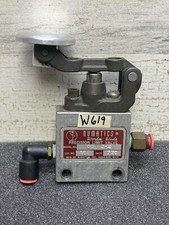 Numatics OCLA3 Precision Limit Valve 0CLA3-2 Pre Owned