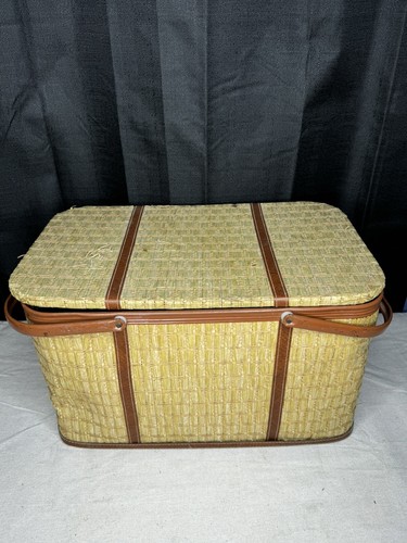 Vintage Redmon Picnic Basket 1960s Wicker Double Metal Handles Hardwood Frame - Picture 9 of 14