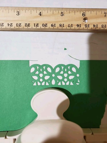 Martha Stewart border edge paper punch floral - Picture 2 of 5