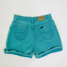 Vintage Lee High Rise Distressed Cuffed Frayed Denim Mom Wedgie Shorts 24