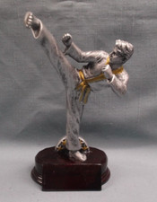 8" tall male karate resin statue trophy award CAT RFC-769