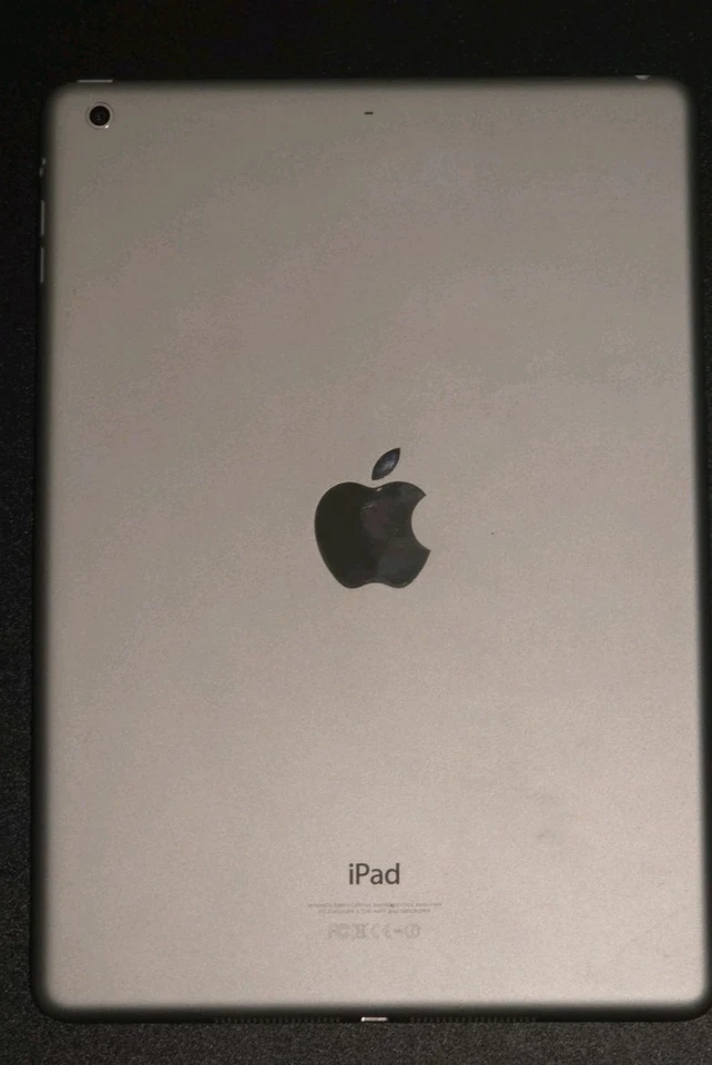 Apple iPad Air 1st Gen A1474 16GB Wi-Fi 9.7" Silver – iOS 12.5.7 - Image 3 of 4