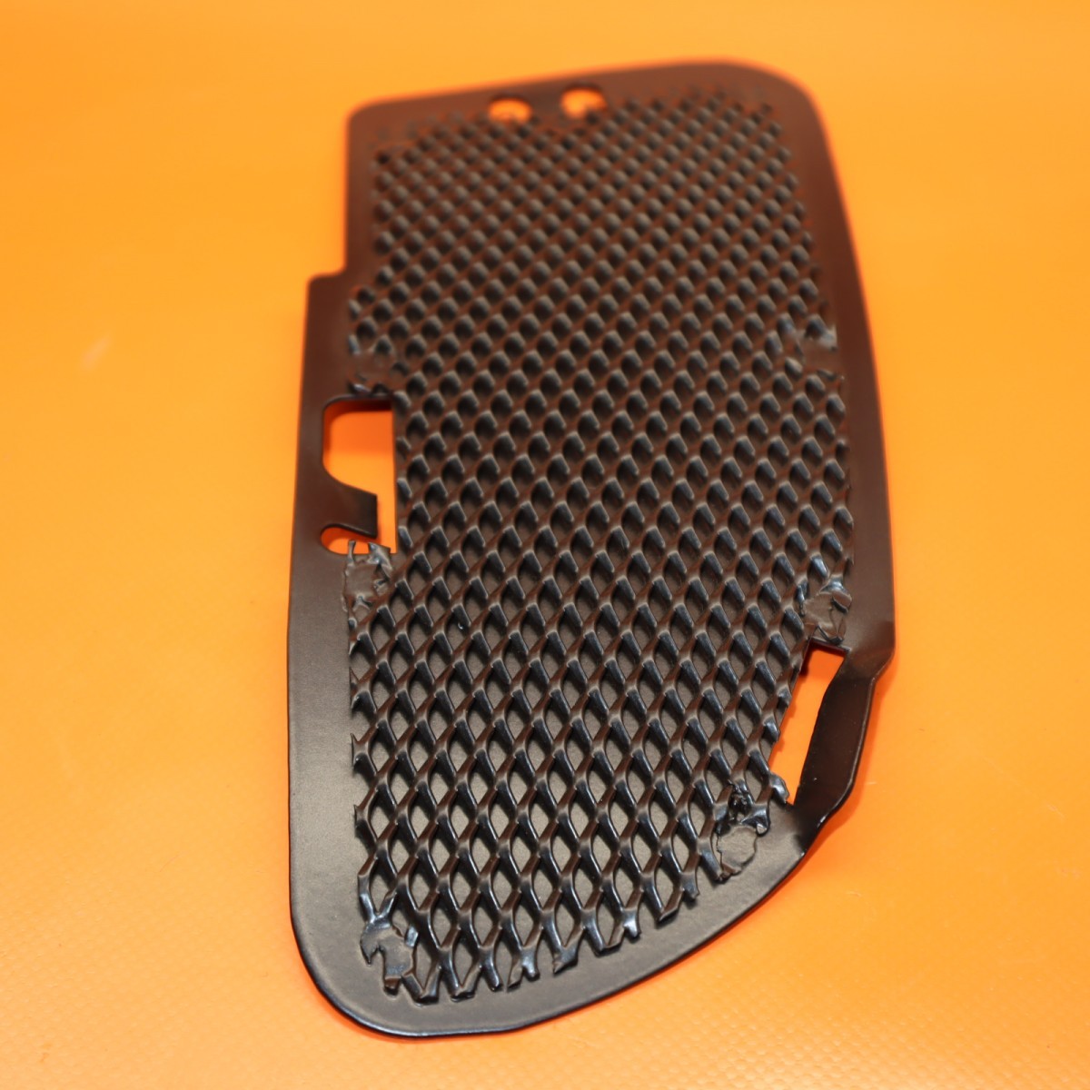 ASTON MARTIN DB7 VANTAGE LOWER GRILLE MESH 4G43-17E810-AB OEM