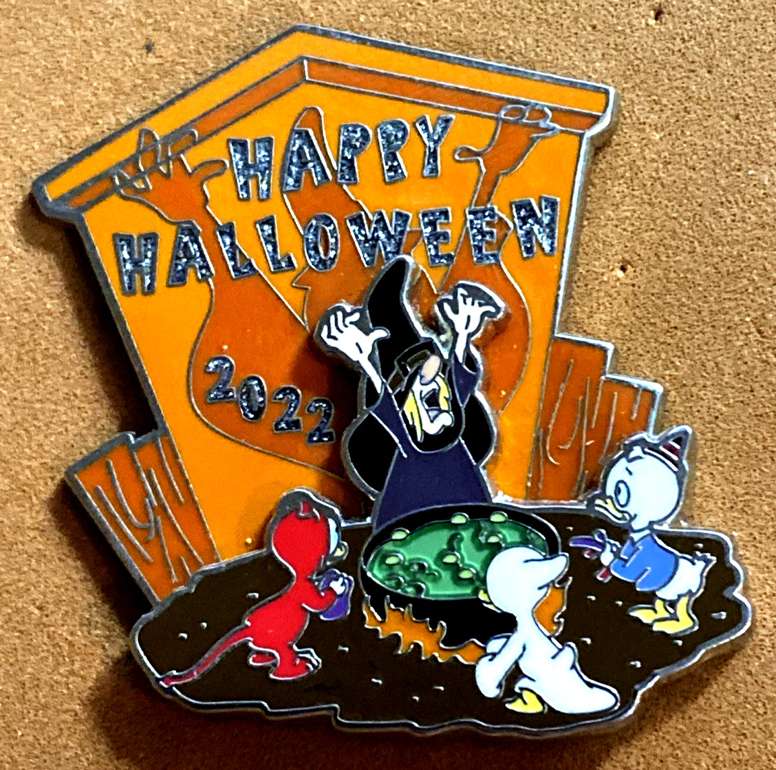 DISNEY WDW 2022 HAPPY HALLOWEEN FEATURING HUEY, DEWEY, LOUIE AND WITCH HAZEL PIN