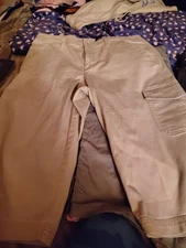 Cargo Bermuda Style Woman Shorts Name brand Perfect Condition 12 And 13