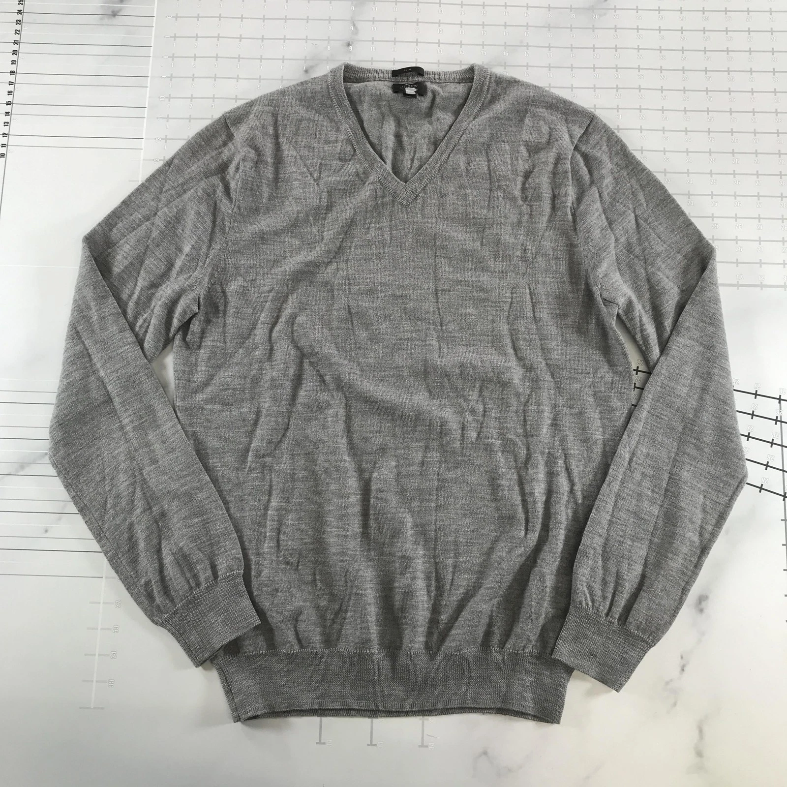 J.CREW Sweater Mens Large Gray Merino Wool V Neck Lightweight Knit Pullover