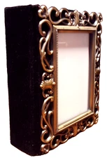 Mini Photo Album Vtg 84 @3.5x5  Pictures Ornate Metal Scroll Black Velvet   1012