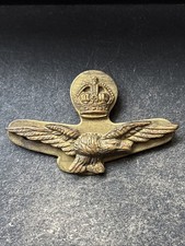 RAF Royal Air Force, Genuine Officers British Cap Badge. Blade Fixings.