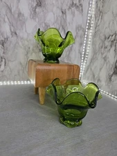 1960's  L.E Smith Glass Co. Green Simplicity Handkerchief Bowls-set Of 2